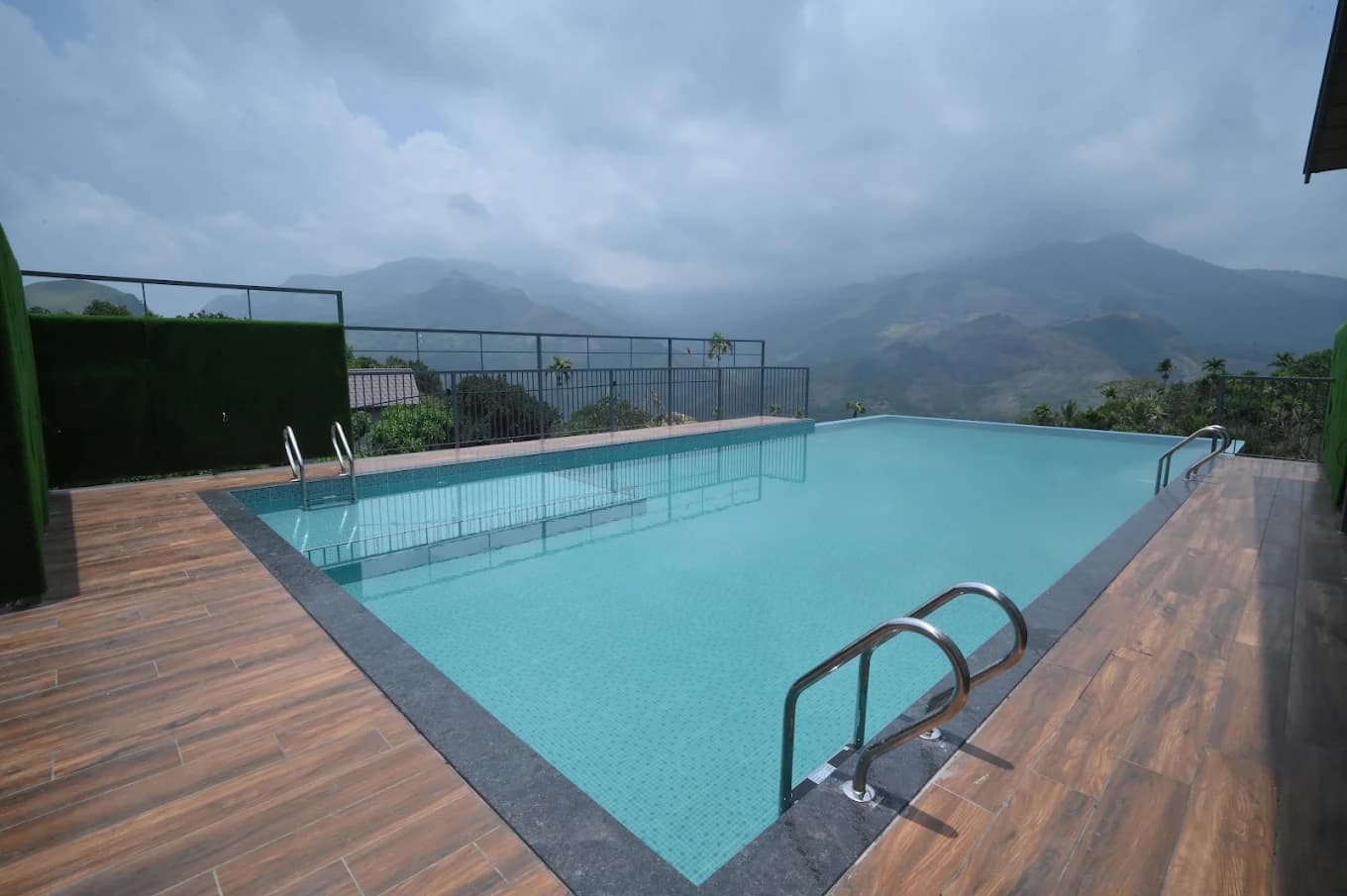 Moonbay Resort — photo 2 of 4