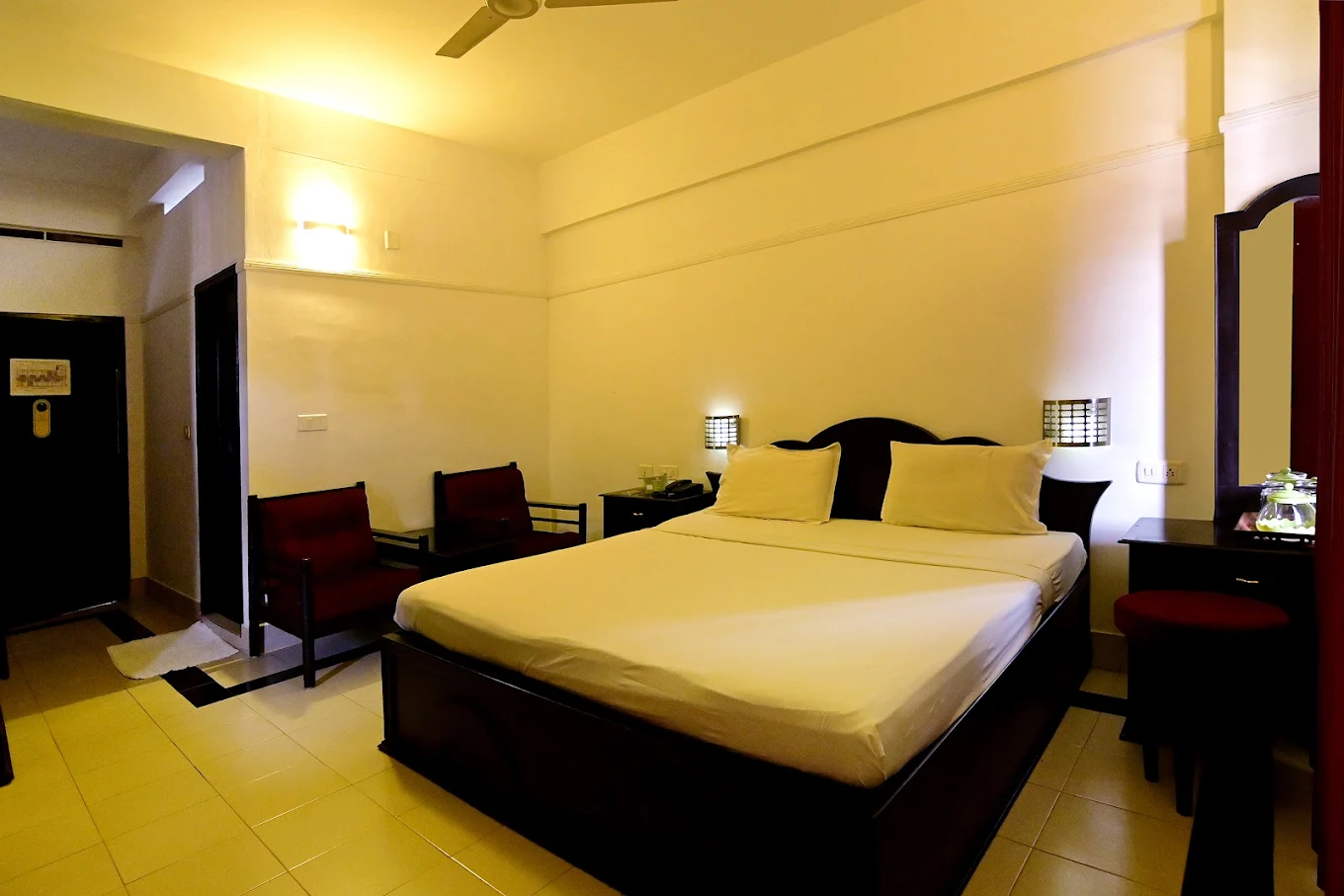 Hotel Thushara International — photo 2 of 3
